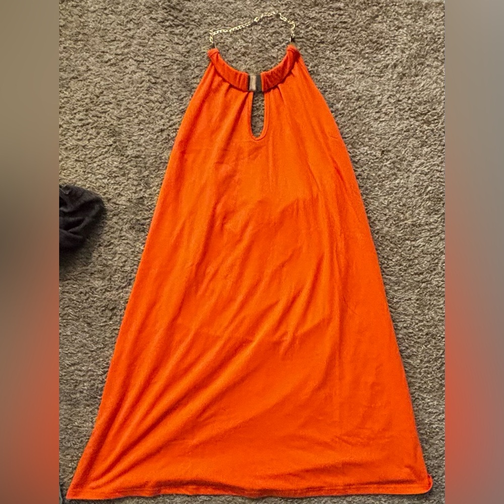 NWT Dress Sheilay brand Woman's XL Coral color Gold metal collar/chain beautiful